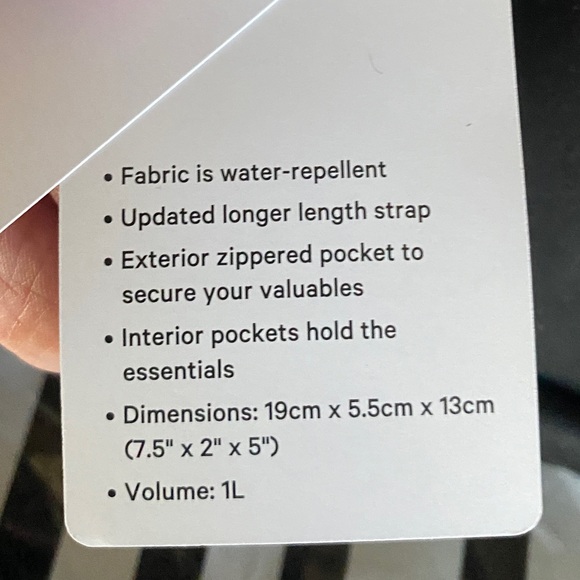 🔥HOT ITEM🔥 LULULEMON - BLACK Everywhere Belt Bag Nwt Crossbody Bag - Picture 8 of 11